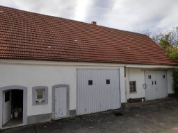 Hausnummer 10 - vom Innenhof aus, hinterer Teil